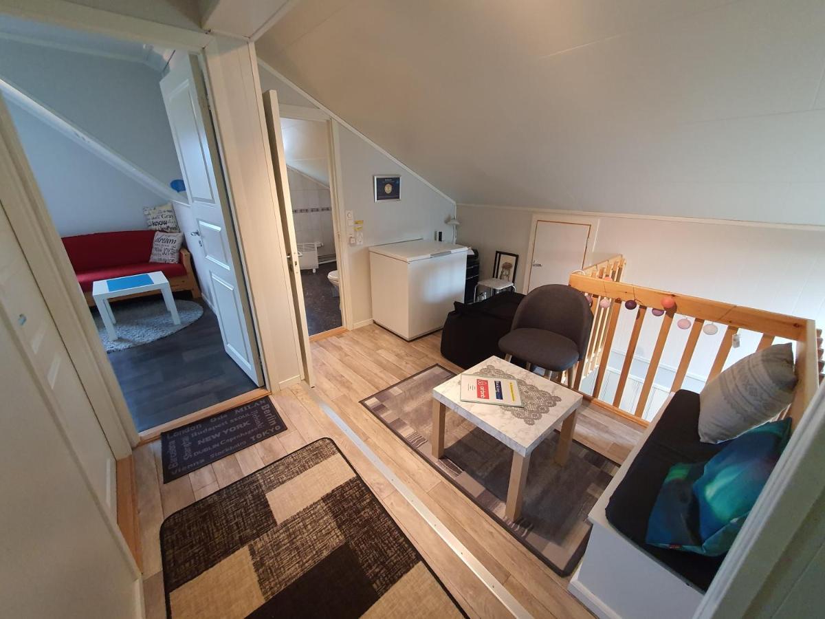 1 Room In The Yellow House, Close To Airport & Lofoten Evenskjer Luaran gambar